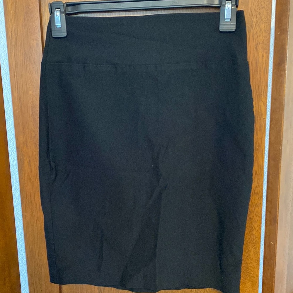 Stretchy Pencil Skirt